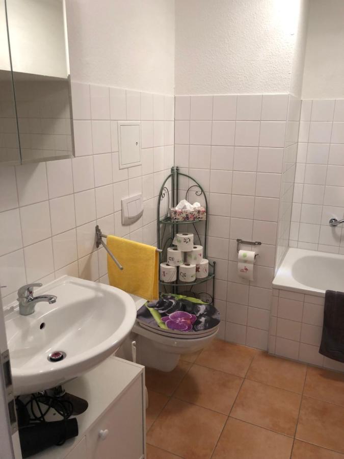 Cafe 28 & Pension Am Markt Wißmar Екстериор снимка